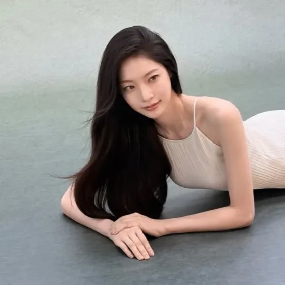 Recent activity shot of Gong Seungyeon
