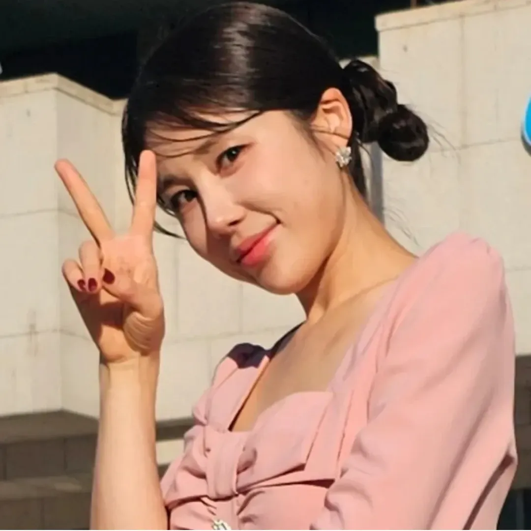 Cuplikan di balik layar dari Kim Soyou