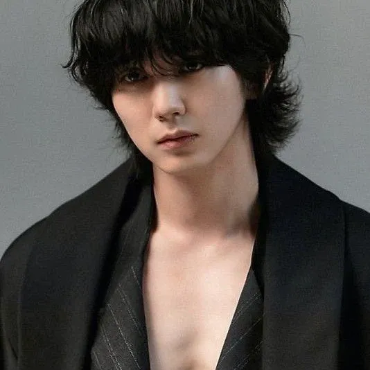Latest photo of Yoo Seungho