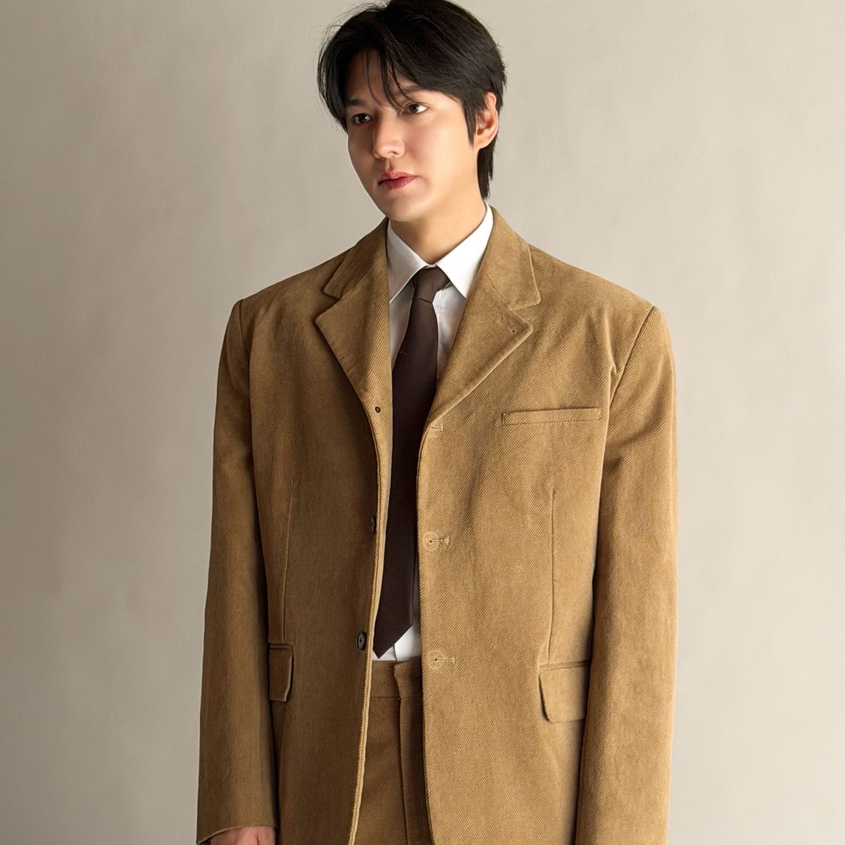 イ・ミンホの最近の活動ショット