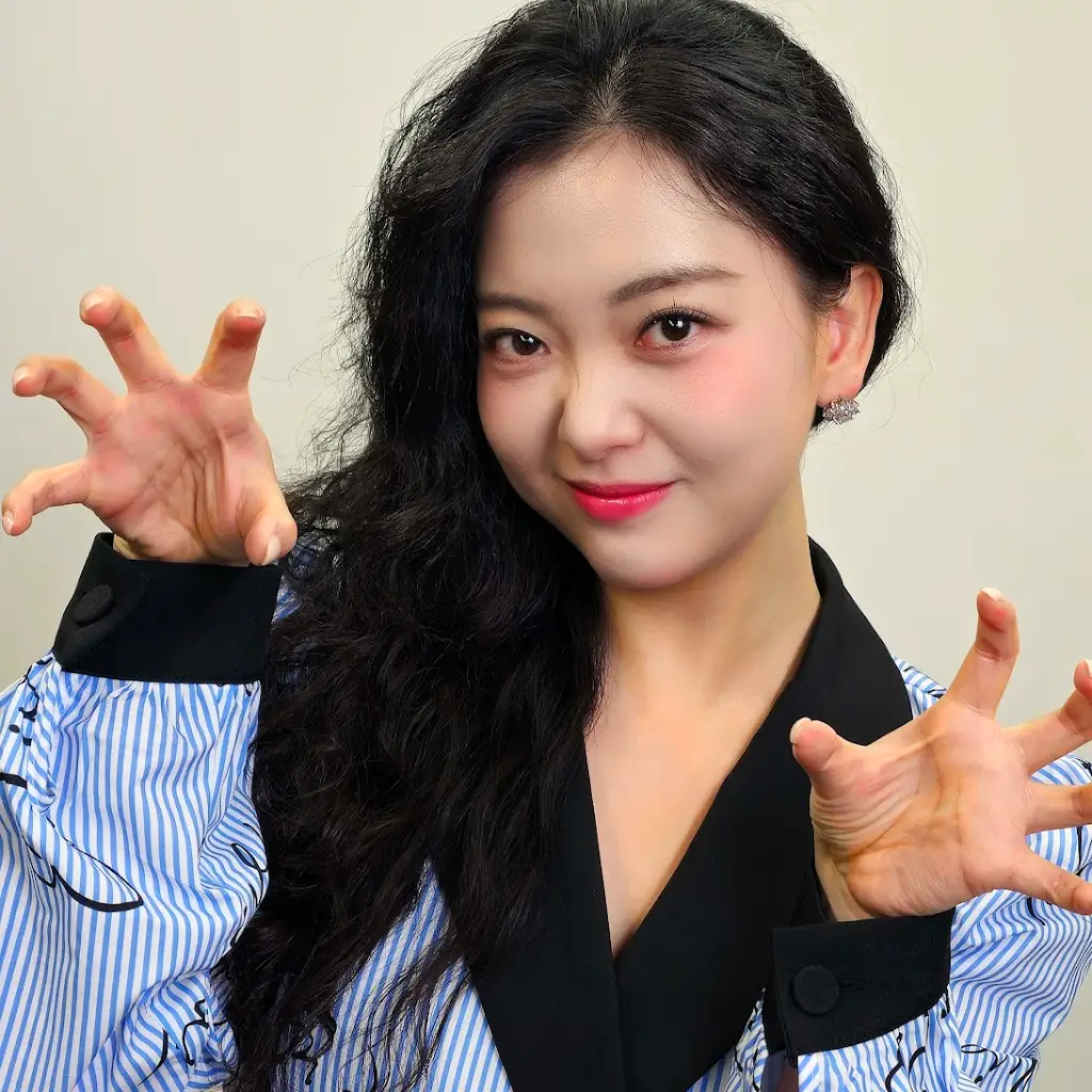 Behind-the-scenes cut of YOYOMI