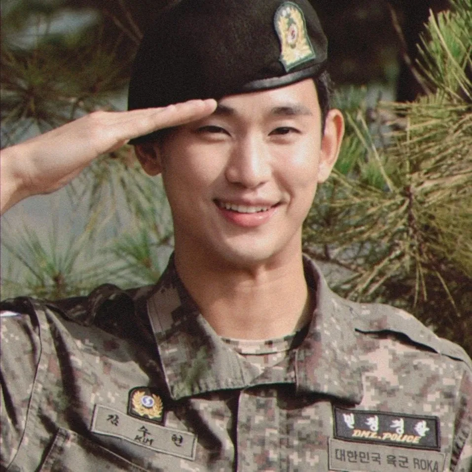 Recent activity shot of Kim Soohyun