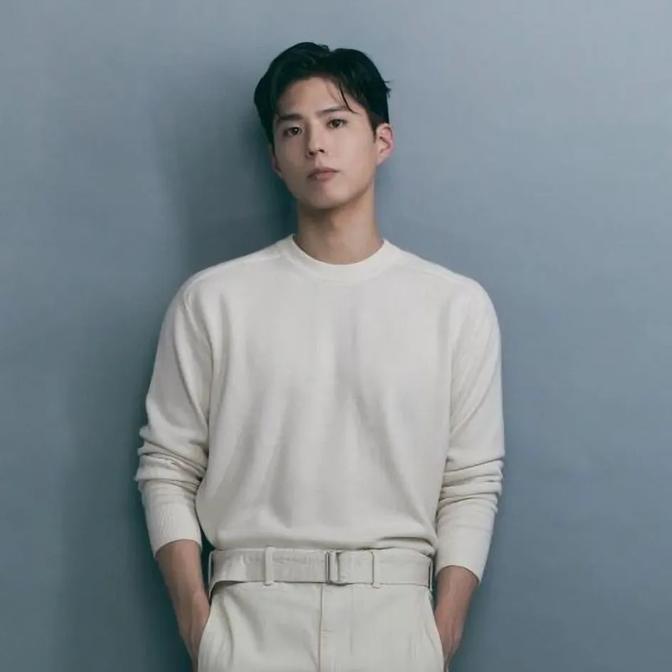 Behind-the-scenes cut of Park Bogum