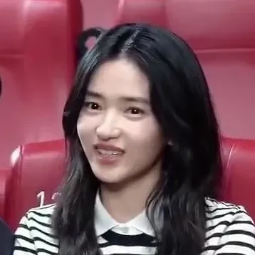Behind-the-scenes cut of Kim Taeri