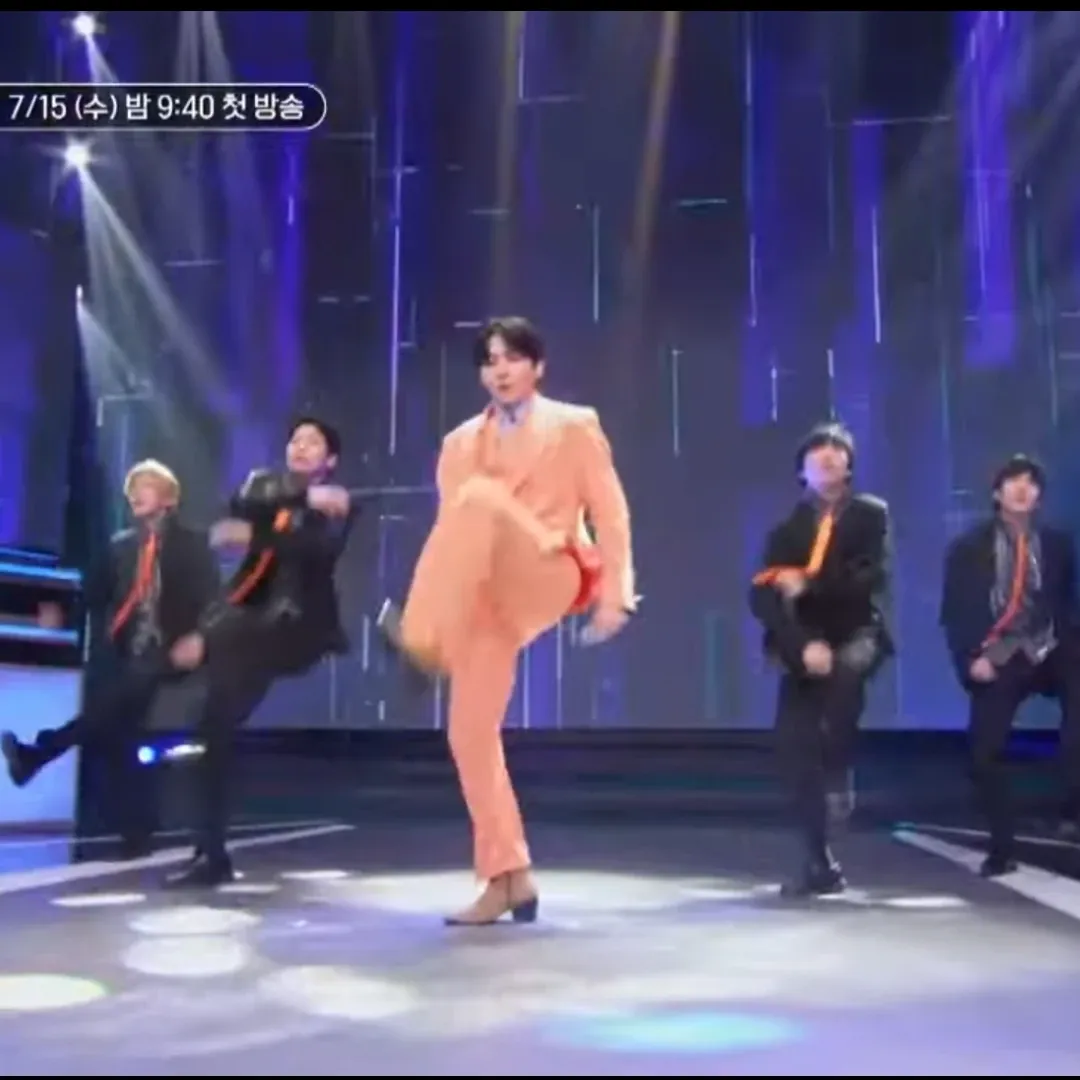 A moment captured by a fan of Seong Ri