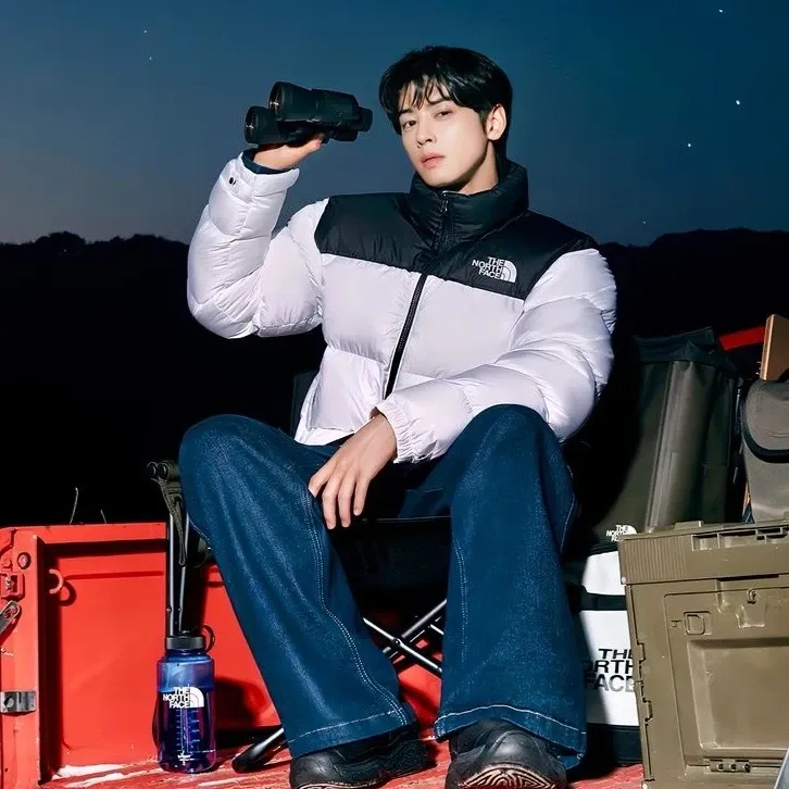 Latest photo of Cha Eunwoo