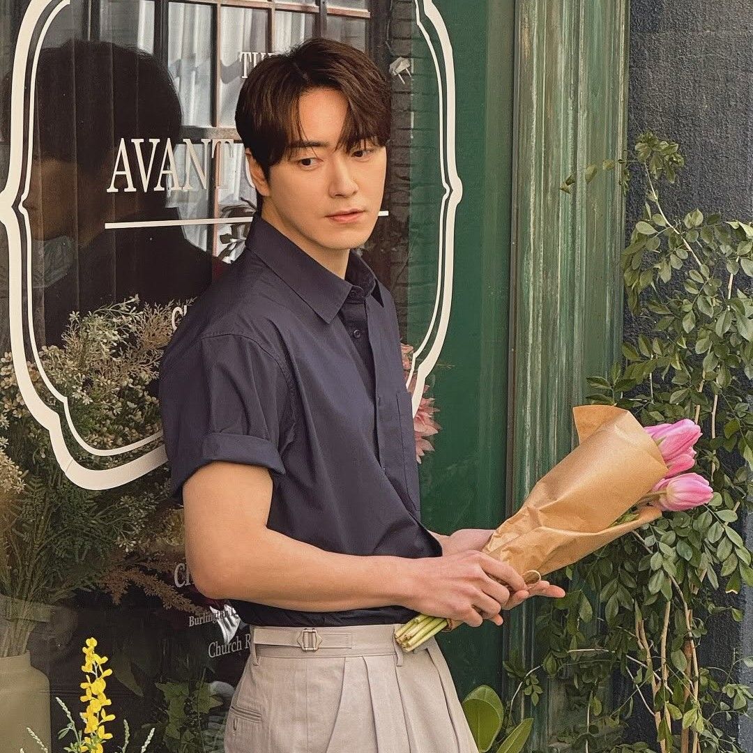 A moment captured by a fan of Lee Joonhyuk