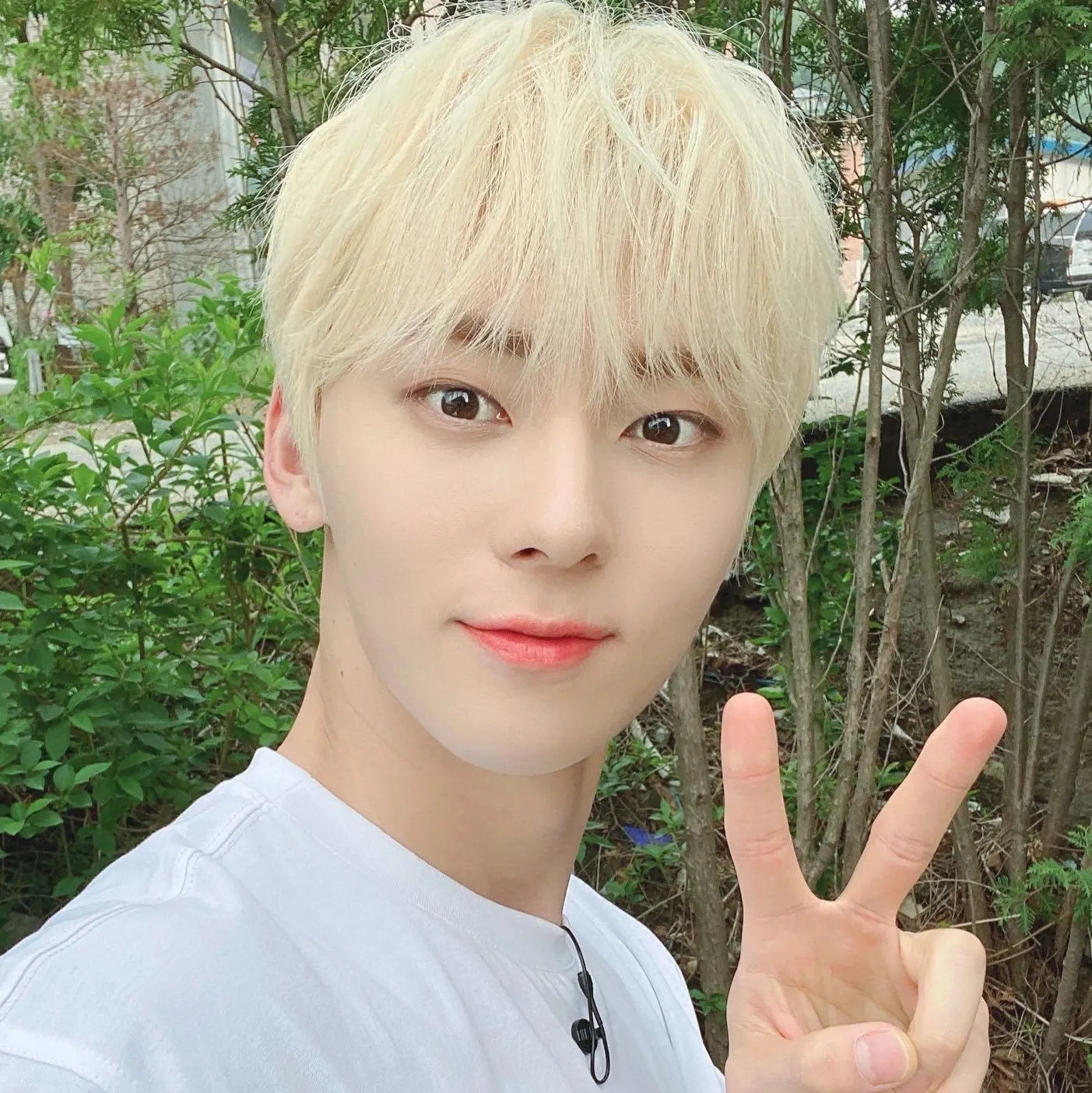 Recent activity shot of Hwang Minhyun