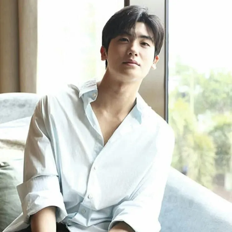A moment captured by a fan of Park Hyungsik
