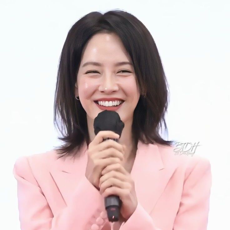 ソン・ジヒョの最新写真