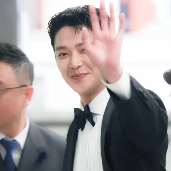 Foto kegiatan terbaru dari Rowoon