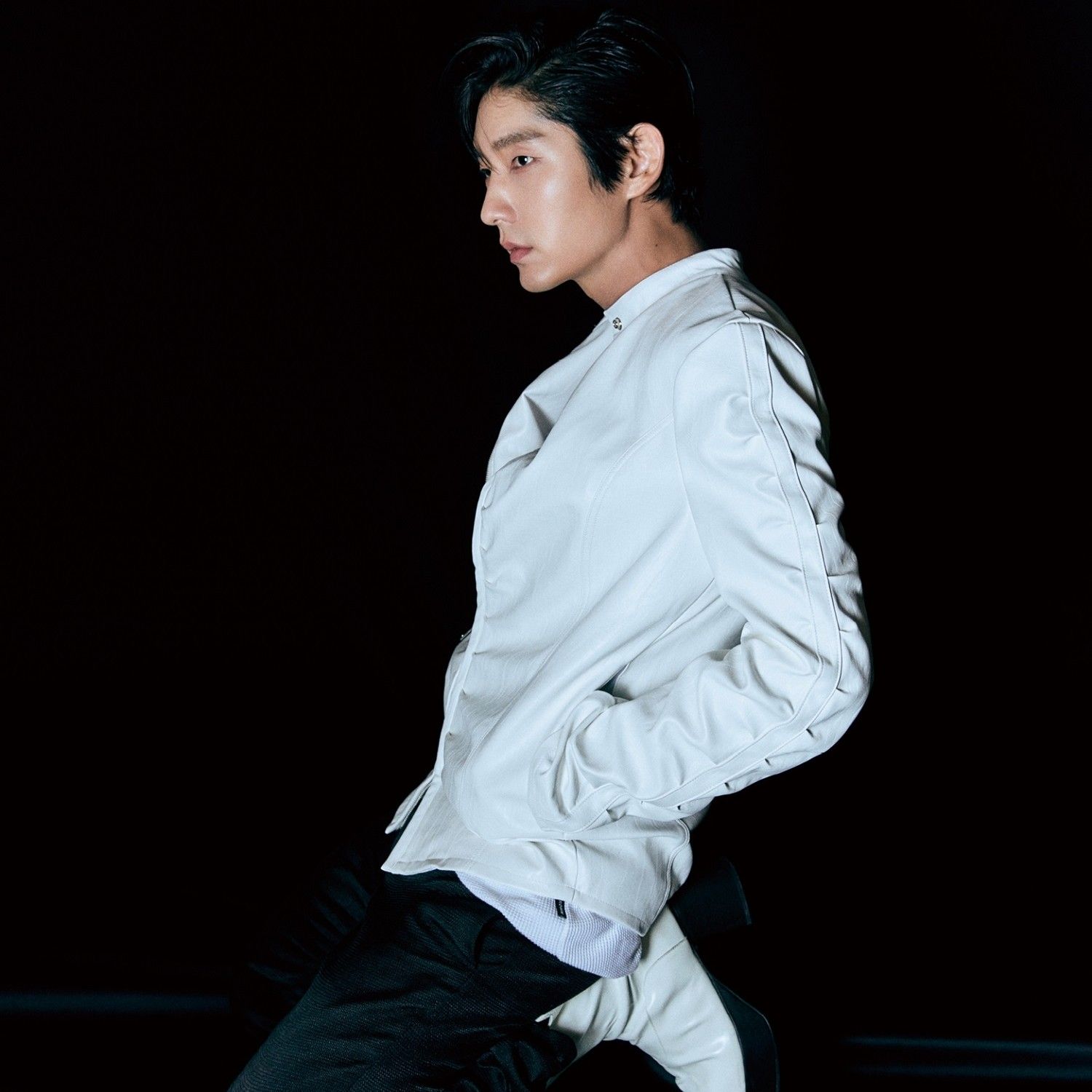 Latest photo of Lee Joongi