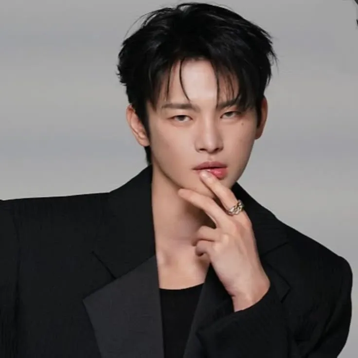 Recent activity shot of Seo Inguk