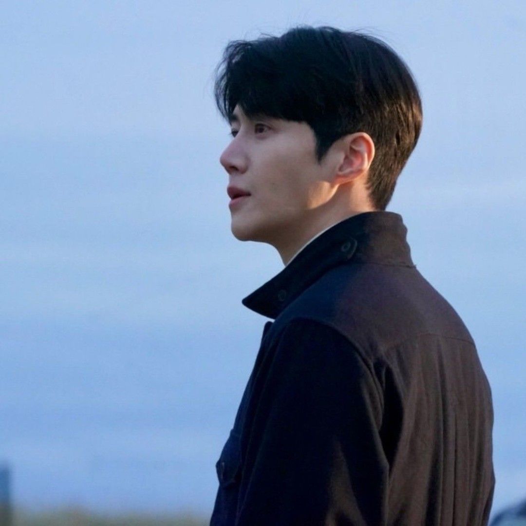 Behind-the-scenes cut of Kim Seonho