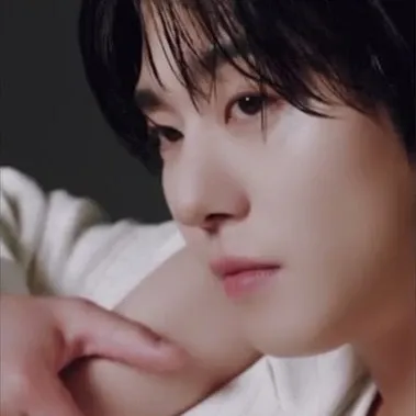 安孝燮的最新照片