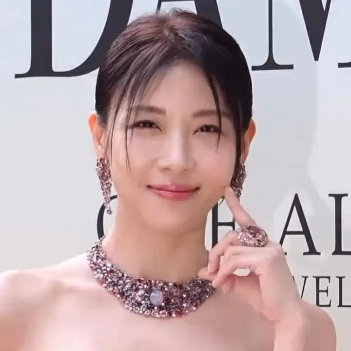 Latest photo of Ha Jiwon