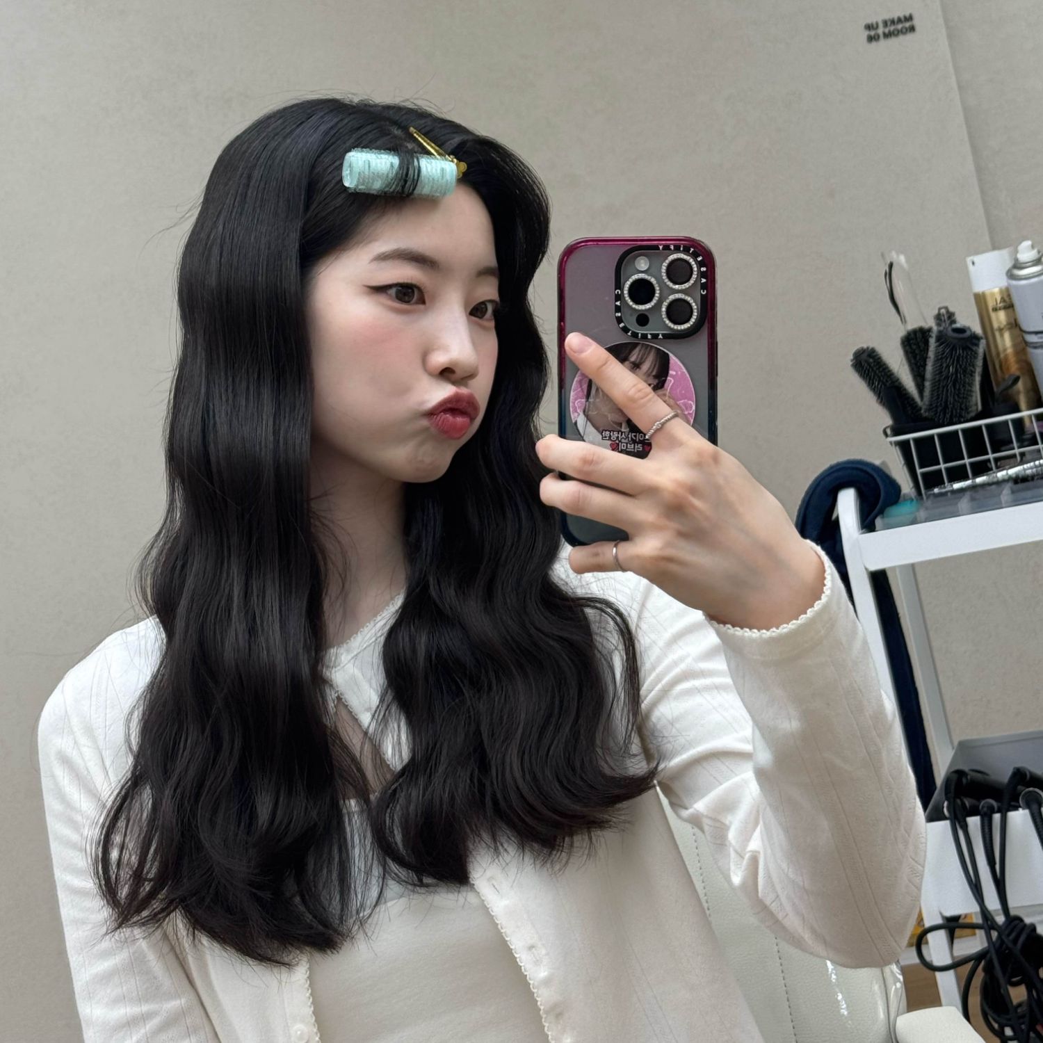 Behind-the-scenes cut of Dahyun