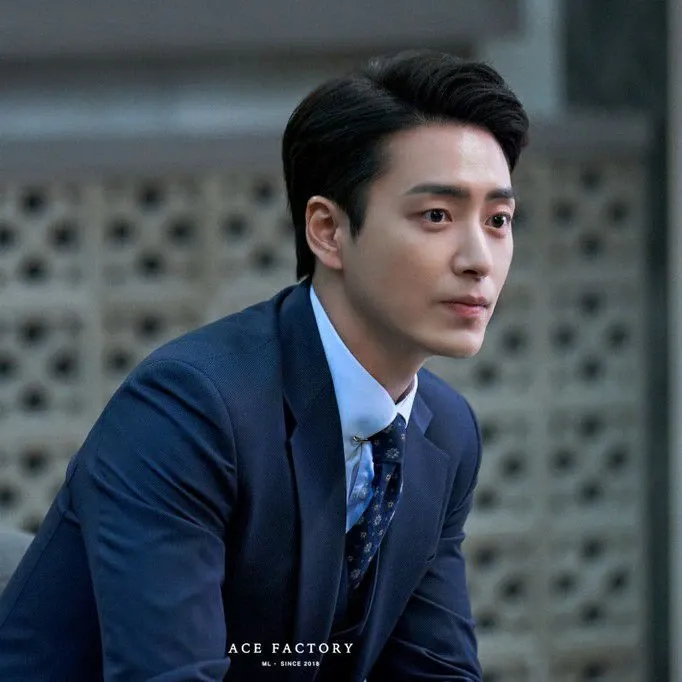 Latest photo of Lee Joonhyuk