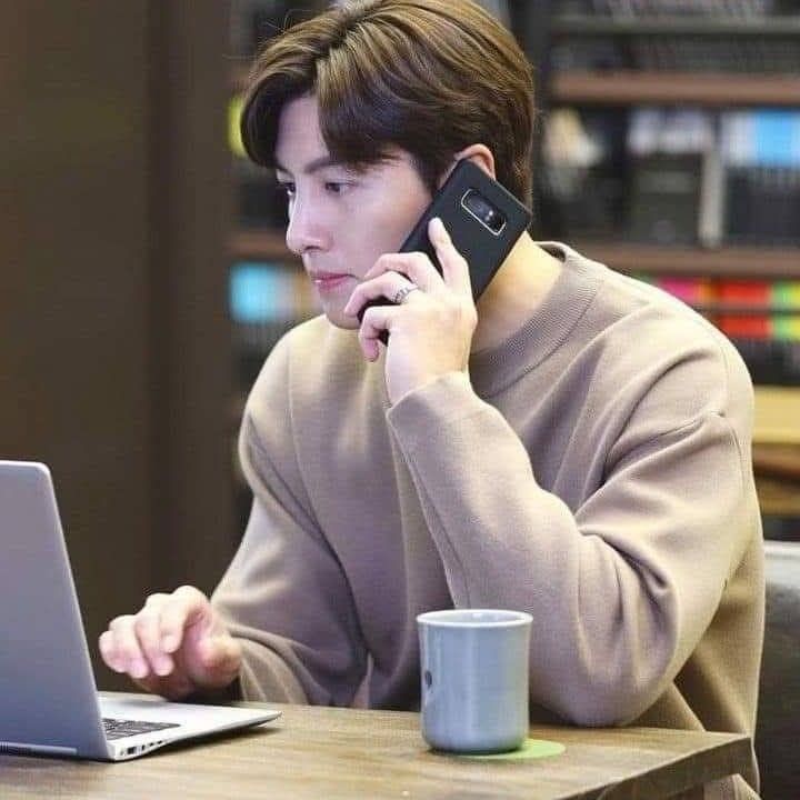 지창욱 최근 활동샷