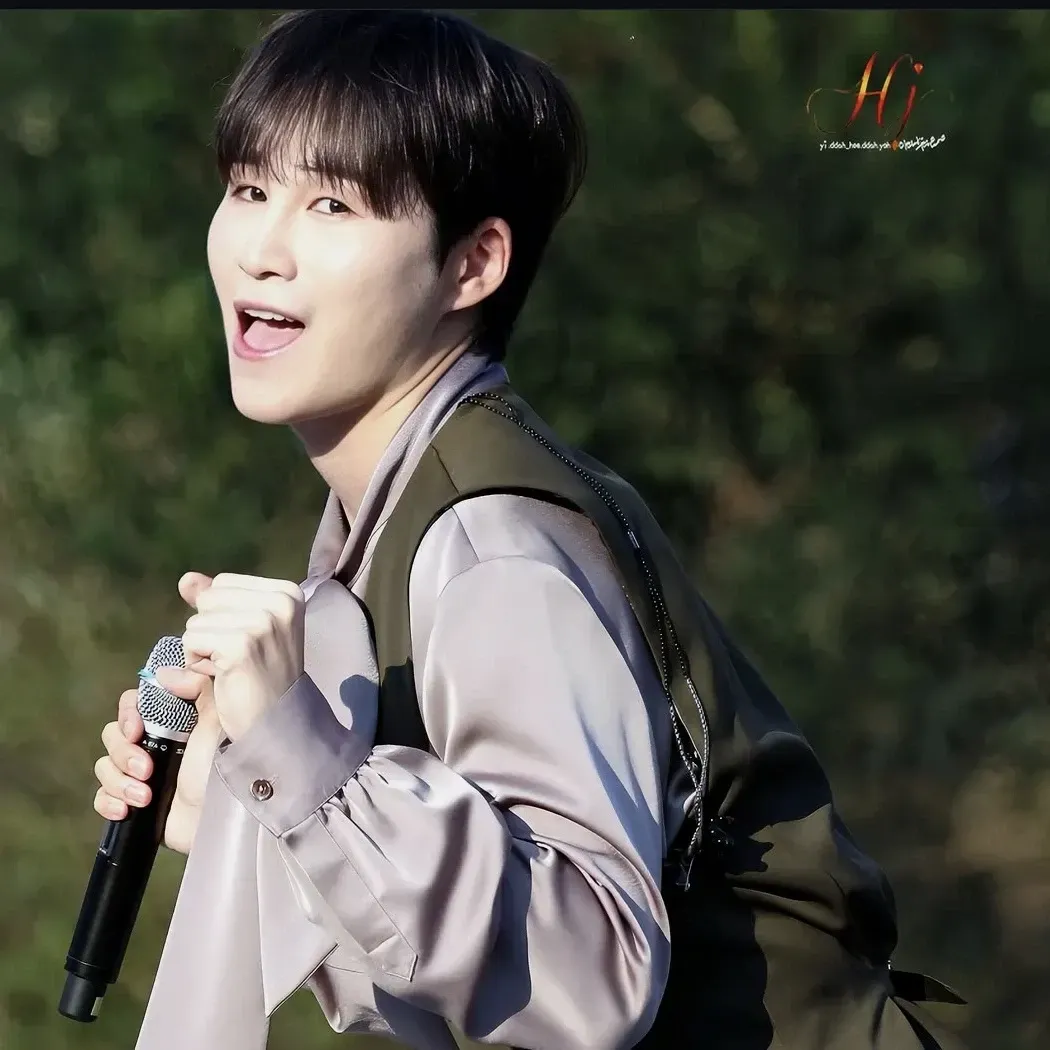 Cuplikan di balik layar dari Kim Heejae