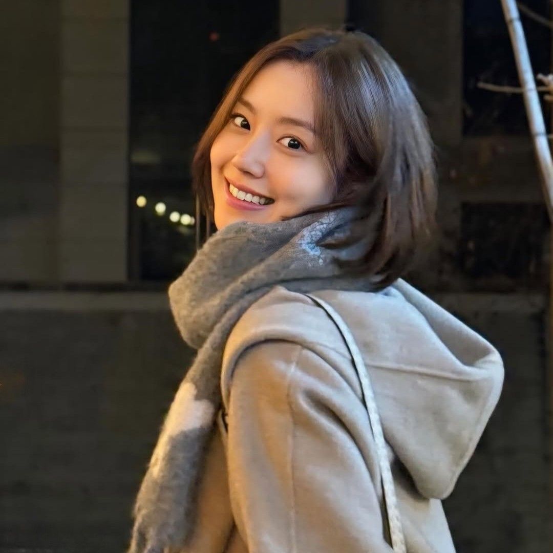 Behind-the-scenes cut of Moon Chaewon