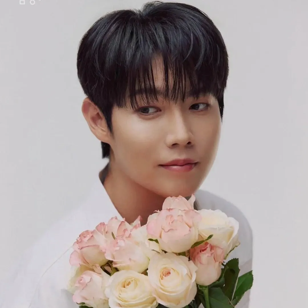 Behind-the-scenes cut of Son Taejin