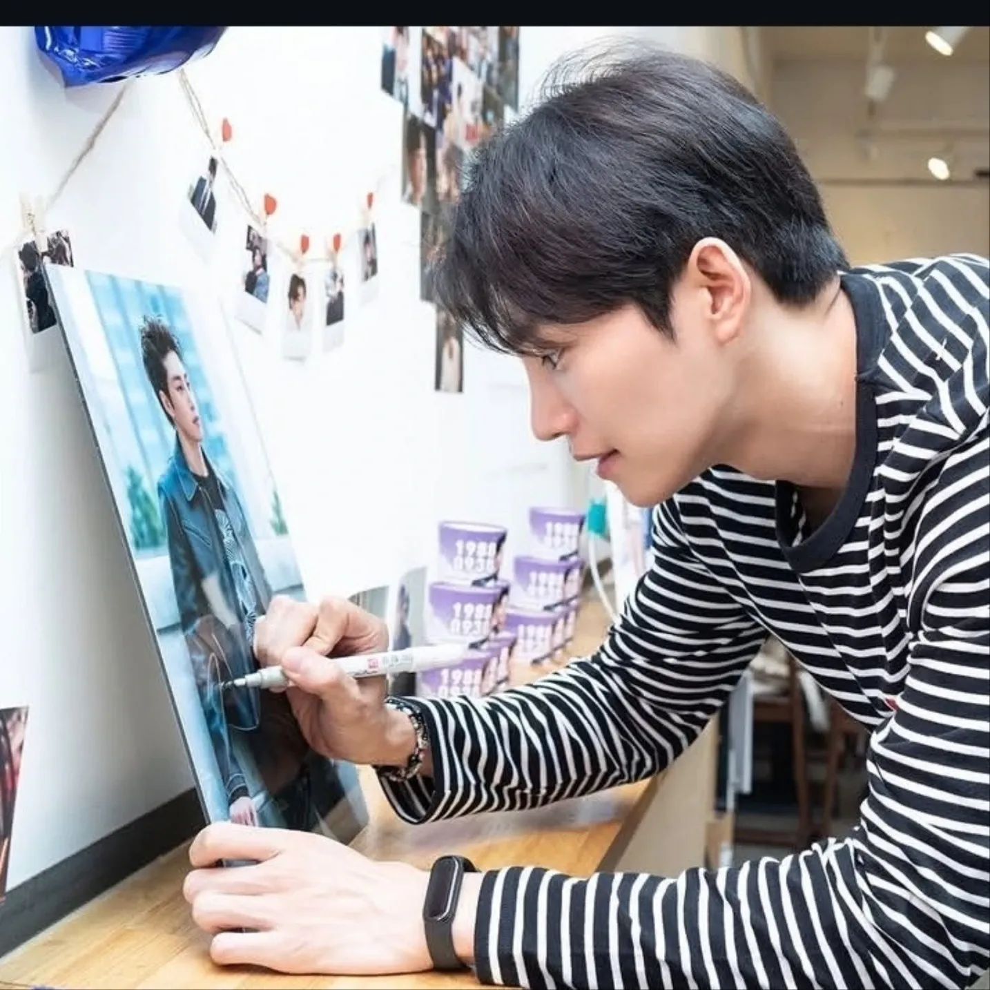 A moment captured by a fan of Kim Jaeyoung