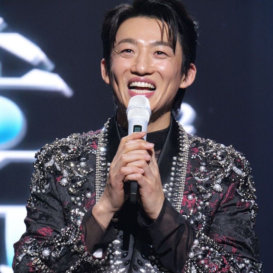 A moment captured by a fan of Shin Seungtae