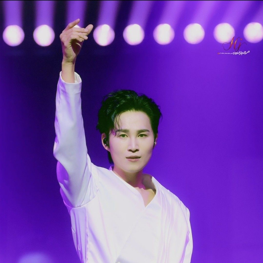 김희재의 최신 사진