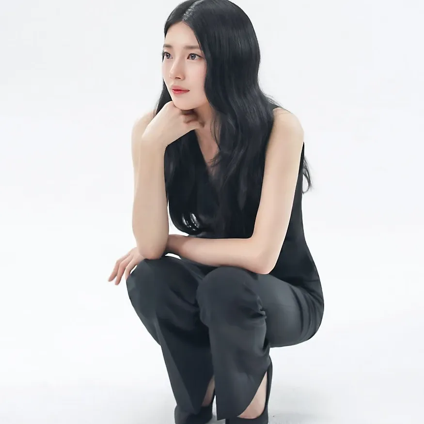 Behind-the-scenes cut of Bae Suzy