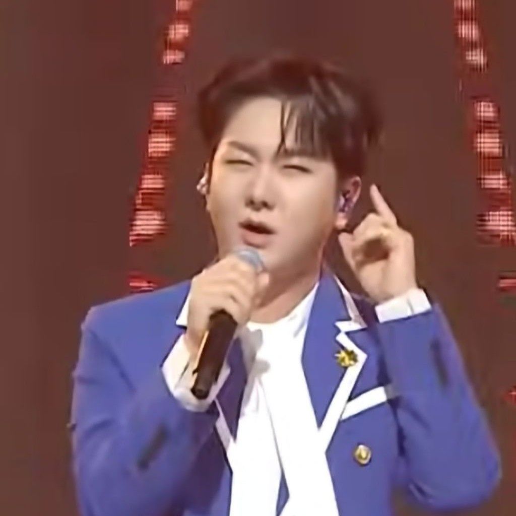 Behind-the-scenes cut of Kim Soochan