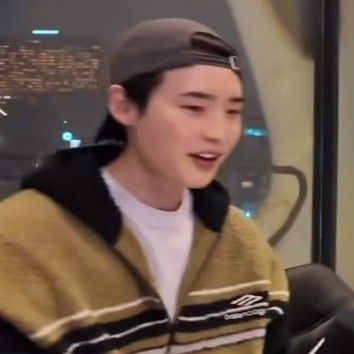 李鍾碩的最新照片