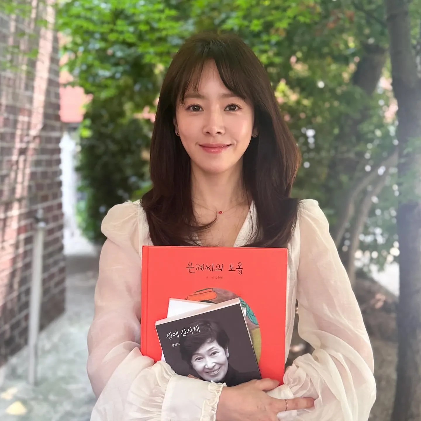Recent activity shot of Han Jimin