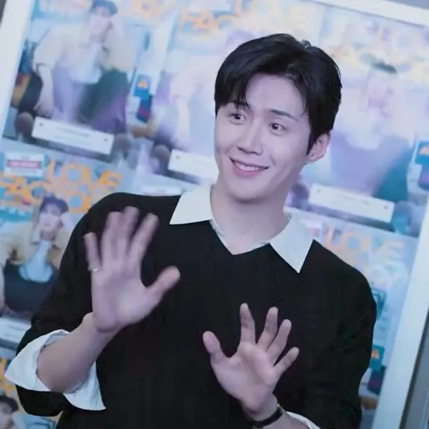 Latest photo of Kim Seonho