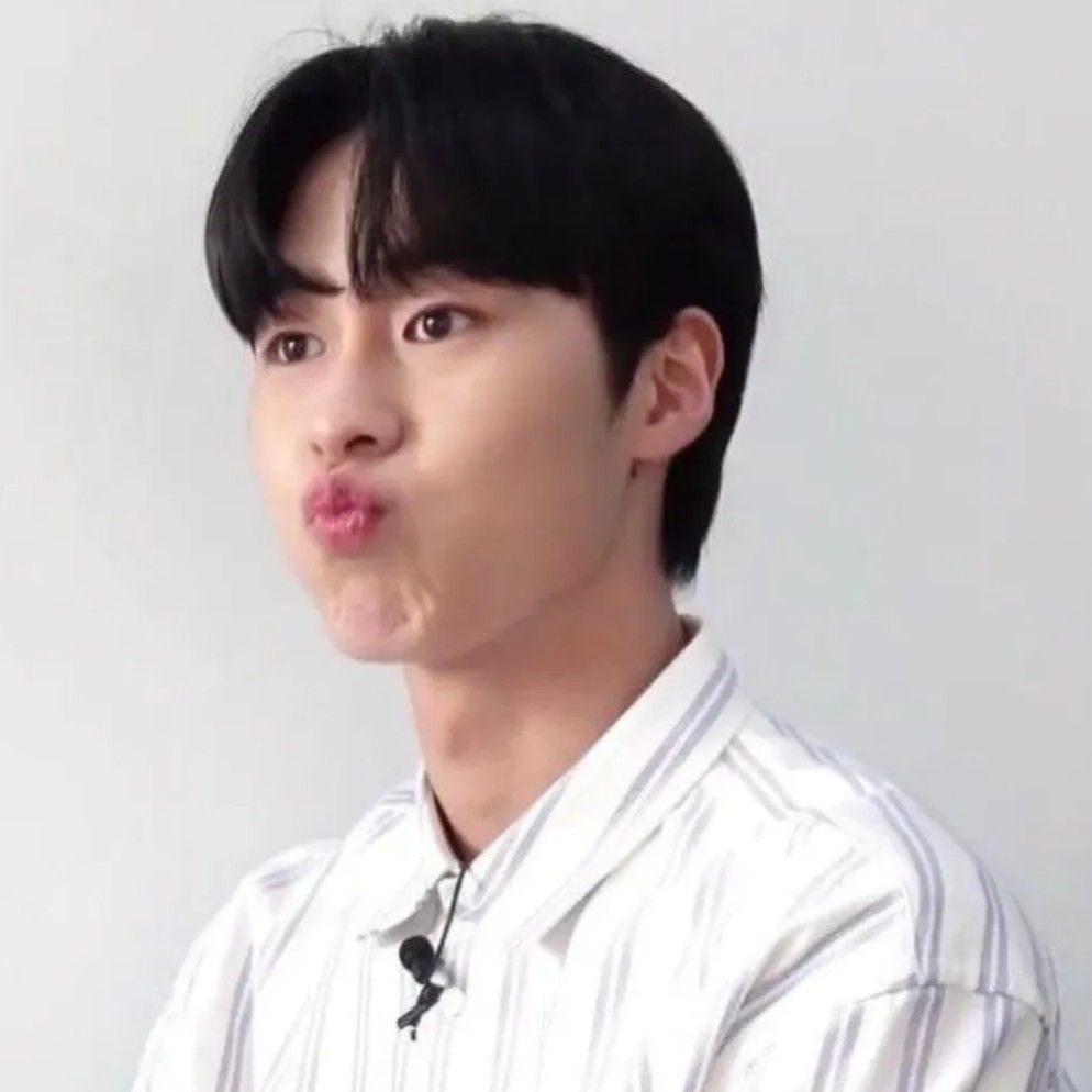 Latest photo of Lee Jaewook