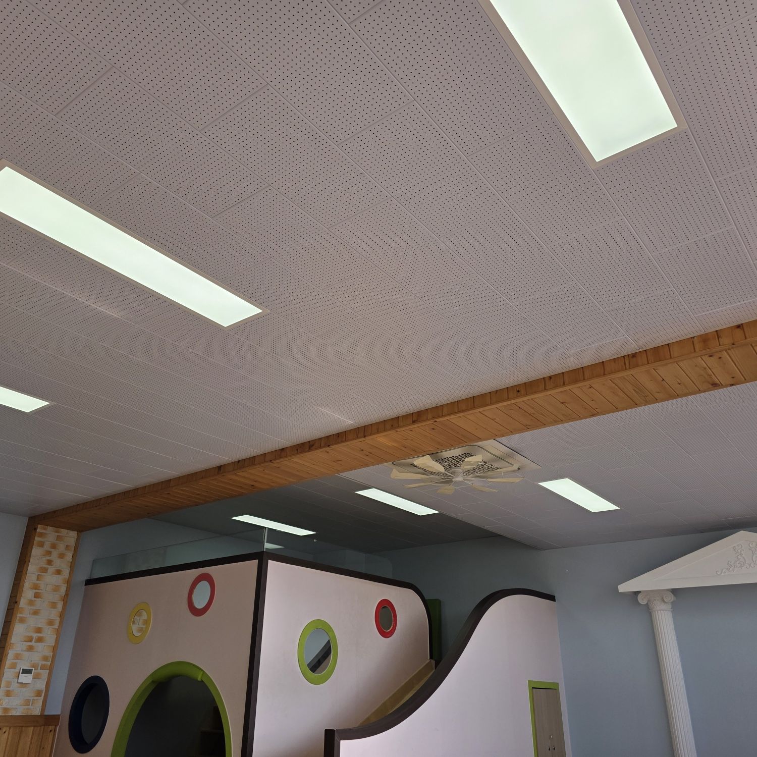 Momen yang diabadikan oleh penggemar Lee Chanwon