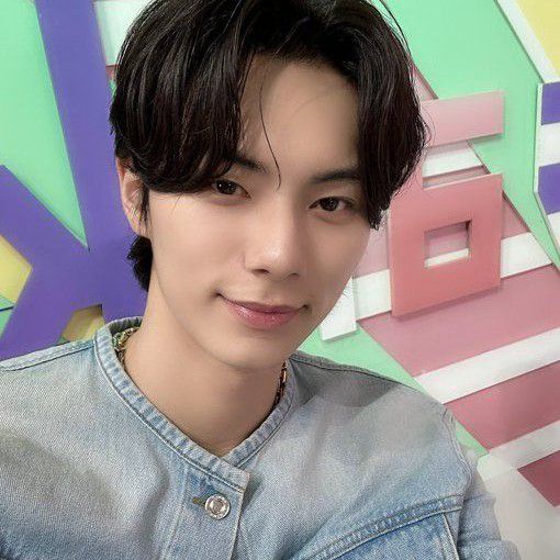 Recent activity shot of Lee Chaemin