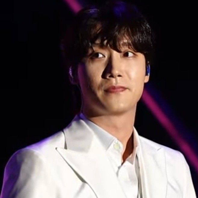 Recent activity shot of Choi Woojin