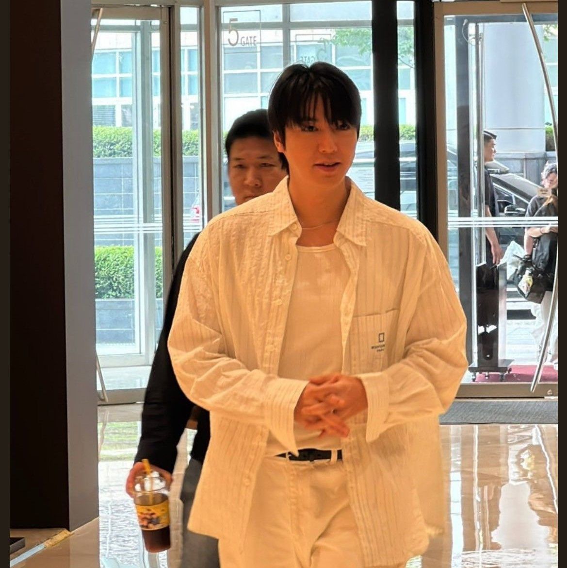 イ・ミンホのビハインドカット