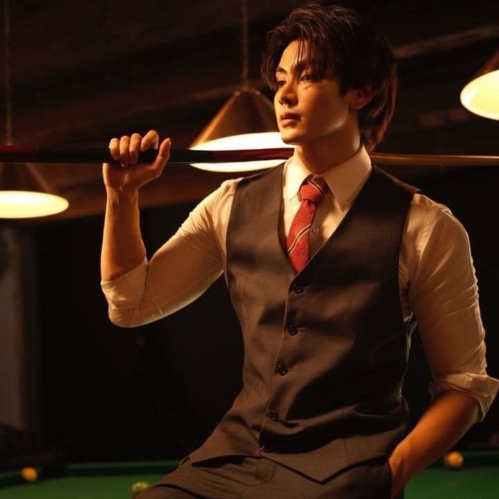 A moment captured by a fan of Joong Archen Aydin