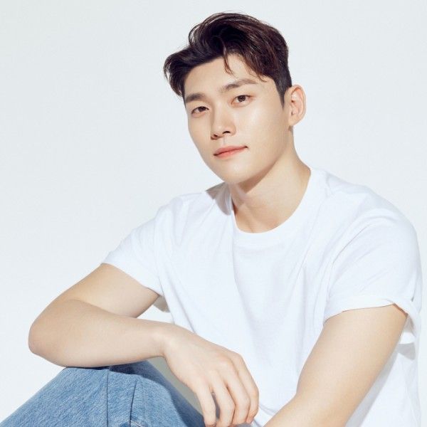 Latest photo of Jeon Jonghyeok