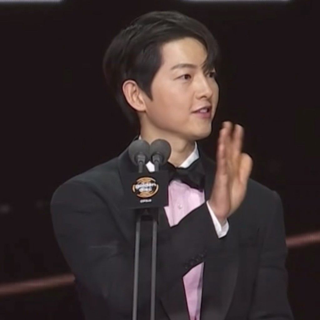 ソン・ジュンギの最近の活動ショット