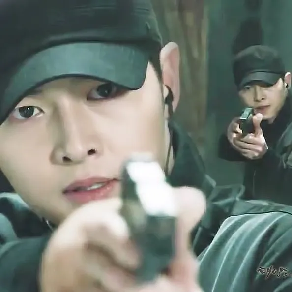 Momen yang diabadikan oleh penggemar Song Joongki