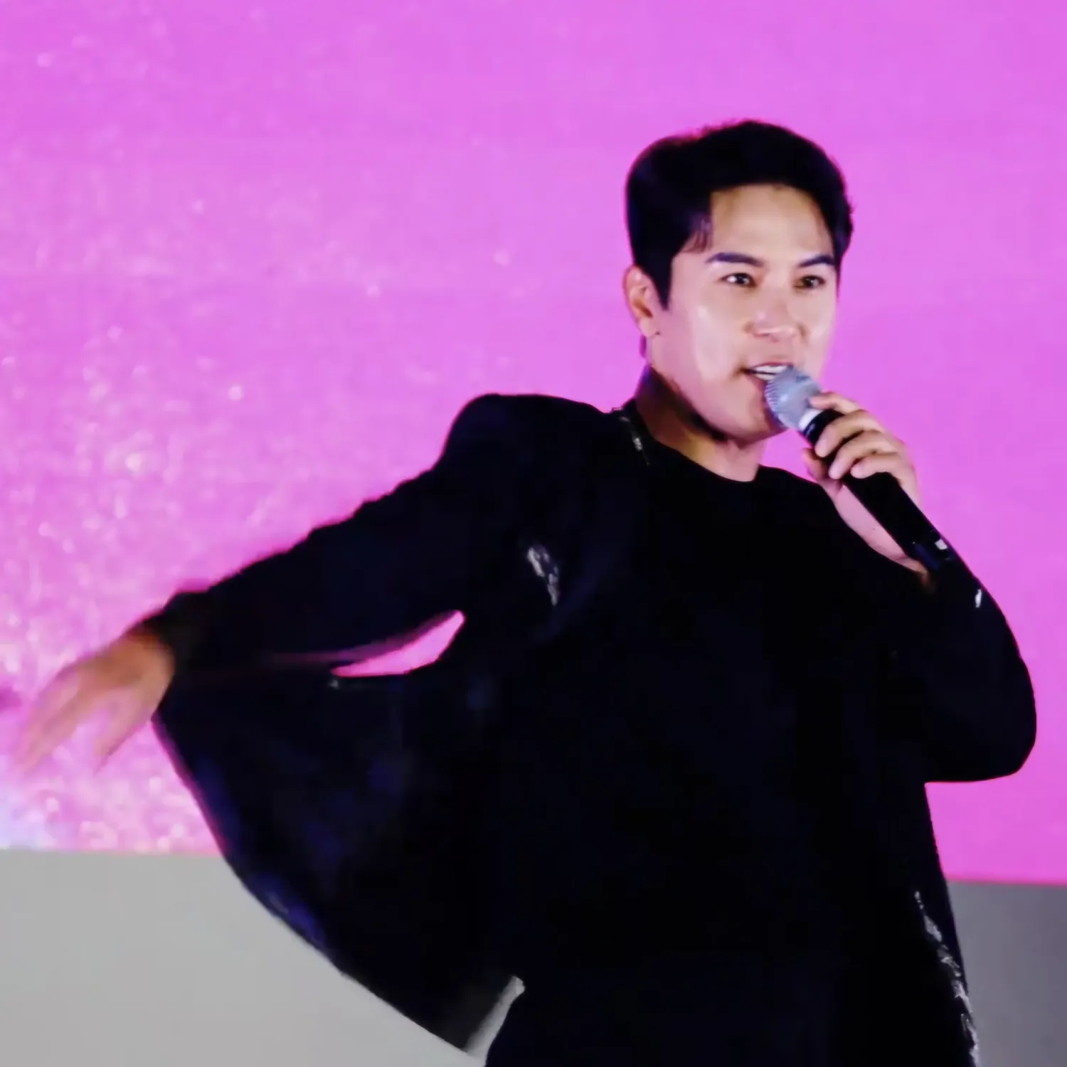 Foto kegiatan terbaru dari Jang Minho