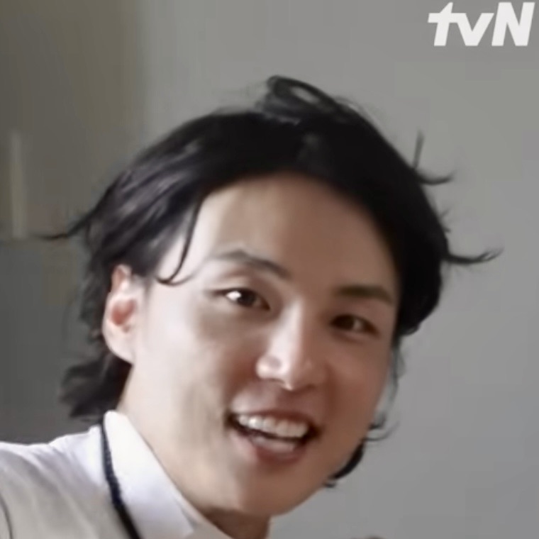 Recent activity shot of Yoon Shiyoon