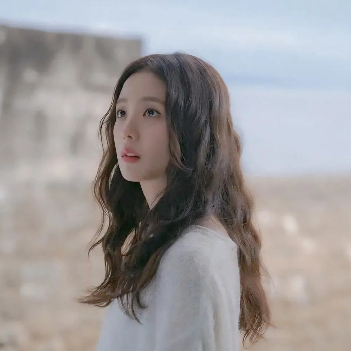 Recent activity shot of Jisoo (1995)