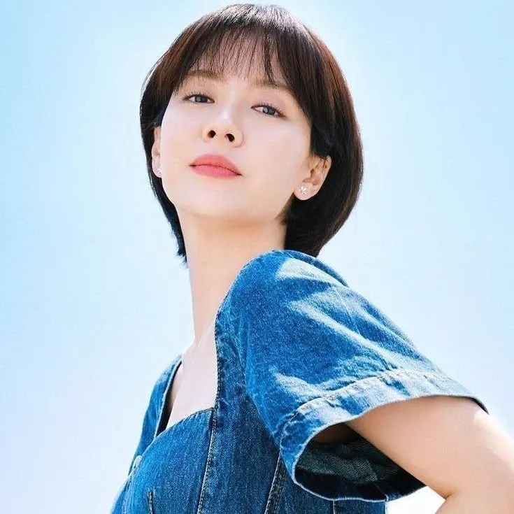 Cuplikan di balik layar dari Song Jihyo