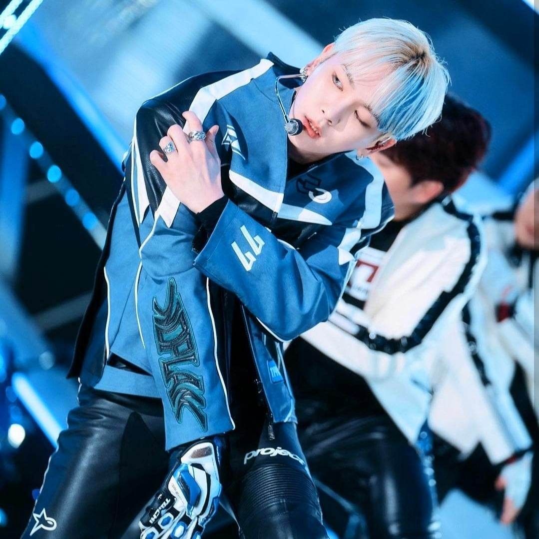 Behind-the-scenes cut of Key