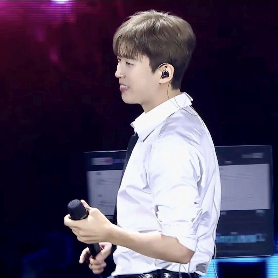 イム・ヨンウンの最近の活動ショット