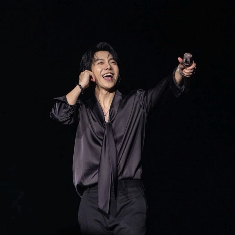 ファンが撮影したイ・スンギの瞬間